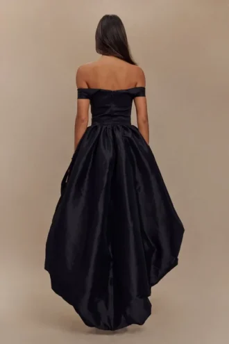 Amelia Bubble Maxi Dress – Black