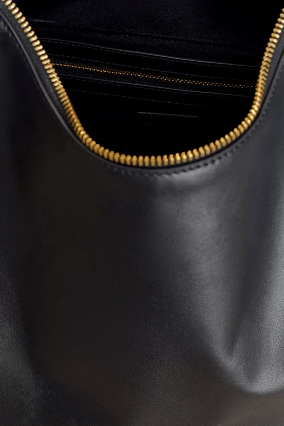 Bristol Croissant Leather Shoulder Bag – Black Bristol Croissant Leather Shoulder Bag – Black
