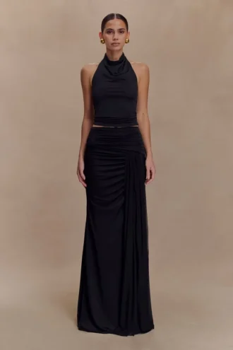 calandra slinky maxi skirt black 1 330x495 - Calandra Slinky Maxi Skirt - Black