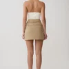 Calla Collared Sleeveless Halter Top – Ivory Calla Collared Sleeveless Halter Top – Ivory