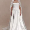 Cassia Lace Trim Veil – White
