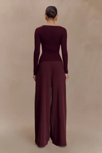 Culver Draped Twist Knit Top – Wine