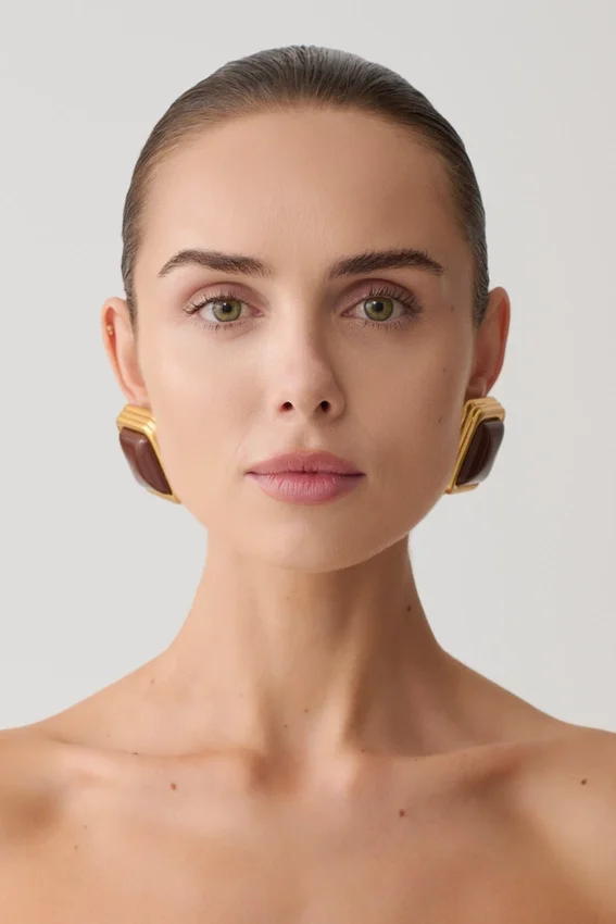 Inaya Square Stud Earring – Gold Inaya Square Stud Earring – Gold
