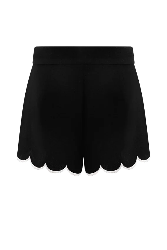 Judith Scallop Shorts – Black Judith Scallop Shorts – Black