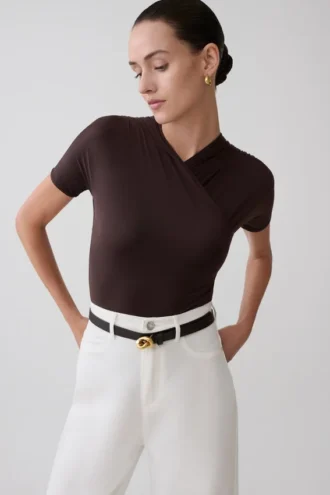 Junie Shortsleeve Cross-Over Bodysuit – Chocolate