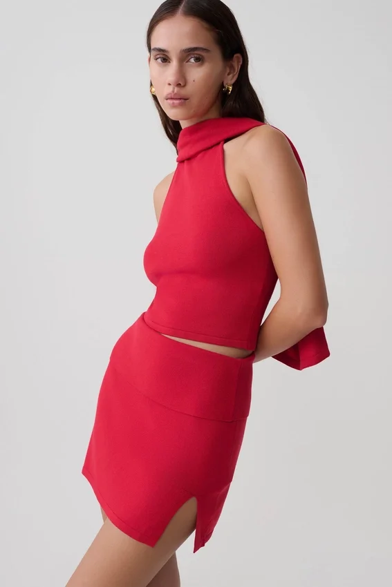 Misty Halter Backless Knit Top – Red Misty Halter Backless Knit Top – Red