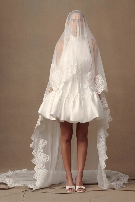 Paulette Lace Trim Veil – White Paulette Lace Trim Veil – White