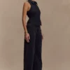 Selene Sleeveless Halter Shirt – Black