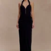 Vivianne Low Neck Maxi Dress – Black Vivianne Low Neck Maxi Dress – Black