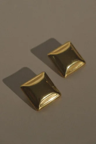 Wilma Square Earrings – Gold Wilma Square Earrings – Gold