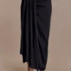 Zendaya Silk Midi Skirt – Black